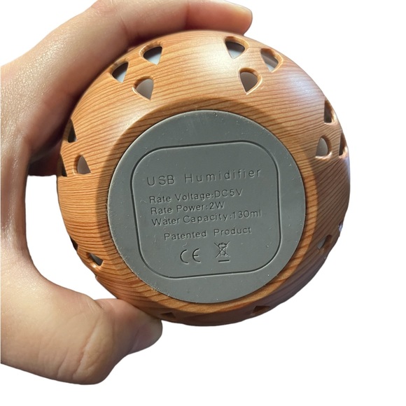 Humidifier - Picture 2 of 2